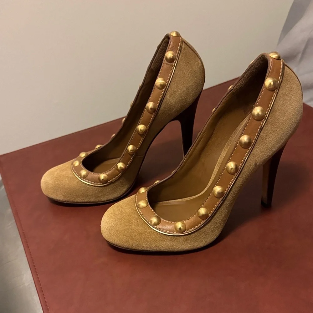 Tory Burch Tan Heels with Gold Studs, Sz 8
